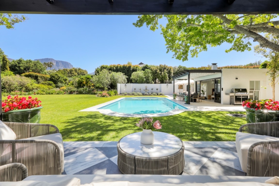 5 Bedroom Property for Sale in Constantia Western Cape